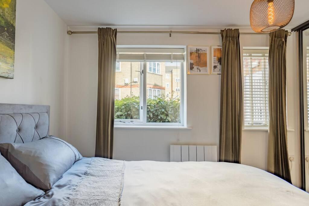 Bright &Spacious One Bedroom Flat Off Canary Wharf Λονδίνο Εξωτερικό φωτογραφία