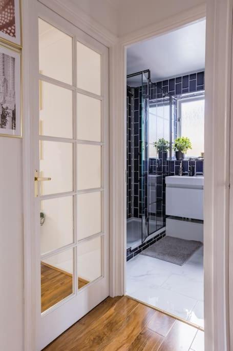 Bright &Spacious One Bedroom Flat Off Canary Wharf Λονδίνο Εξωτερικό φωτογραφία