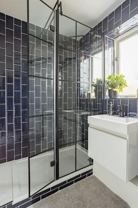 Bright &Spacious One Bedroom Flat Off Canary Wharf Λονδίνο Εξωτερικό φωτογραφία